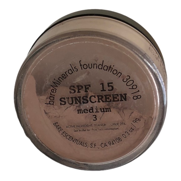 BareMinerals Loose Powder Foundation Medium 3 #30918 - Picture 5 of 6